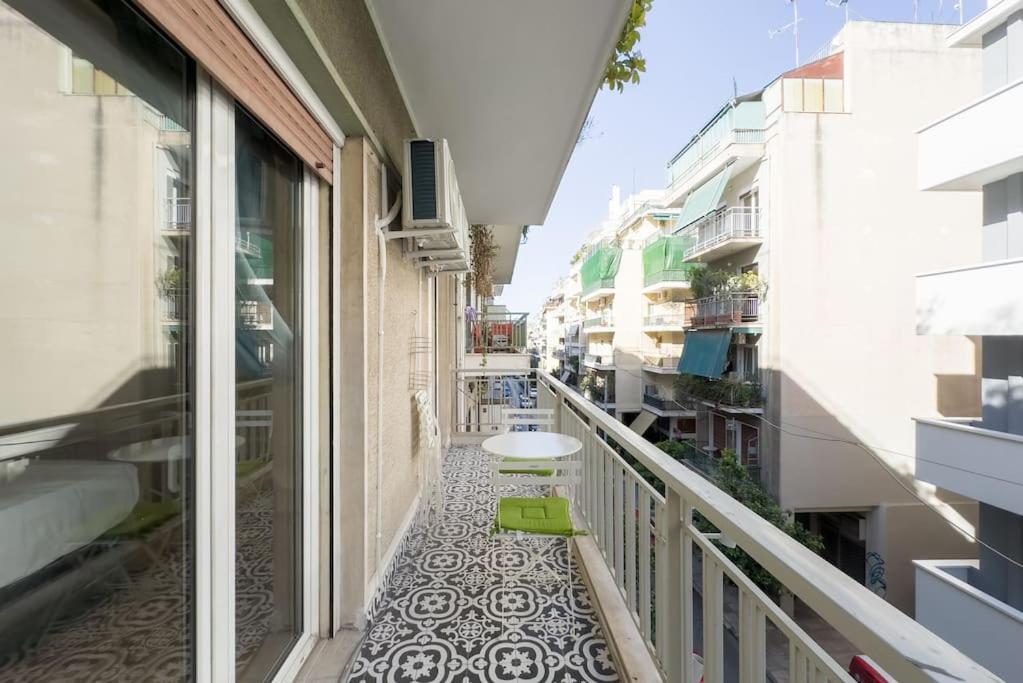 Spacious Urban Apt In The Heart Of Athen Exterior foto